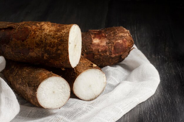 Samenstelling van voedzame gesneden cassavewortels