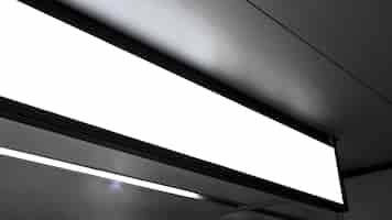 Gratis foto scherm met passagiersinformatie in het japanse metrosysteem