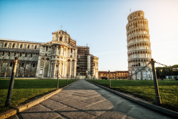 Scheve toren van pisa in pisa - italië
