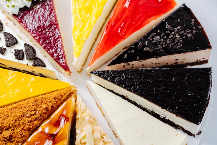 Gratis Foto selectie van verschillende desserts geserveerd op plaat