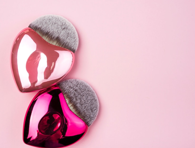 Gratis Foto set glanzende make-up kwasten