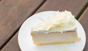 Gratis foto slice of new york cheesecake