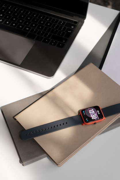 Smartwatch met een digitale assistent-opstelling