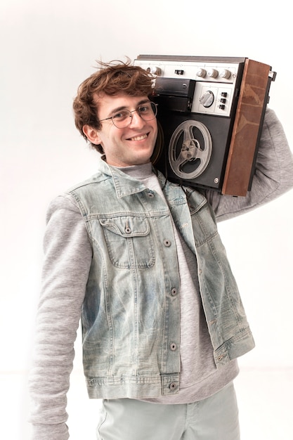 Smileyjongen met cassette