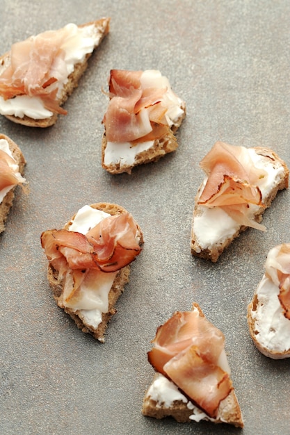 Snacks op tafel op tafel