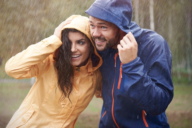 Snel! We moeten rennen, het begon te regenen