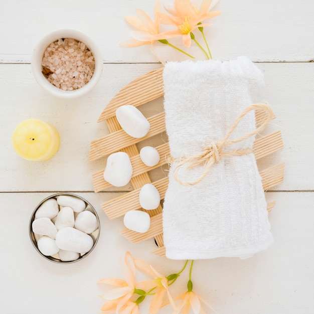 Spa medische accessoires op tafel