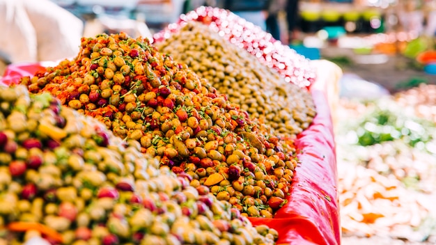 Gratis foto specerijen op oriëntaalse markt