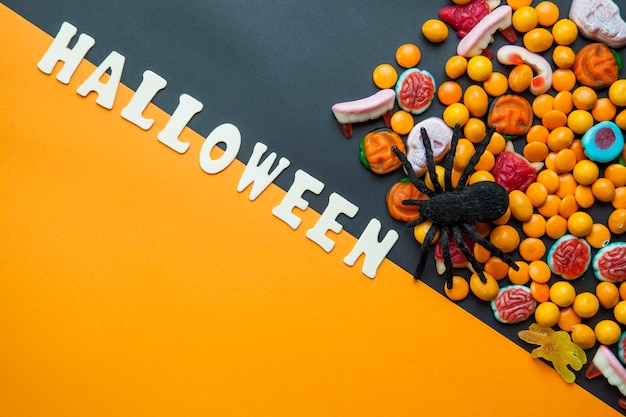 Gratis foto spinnen en halloween schrijven