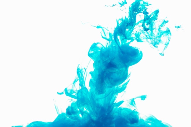 Splash van blauw pigment