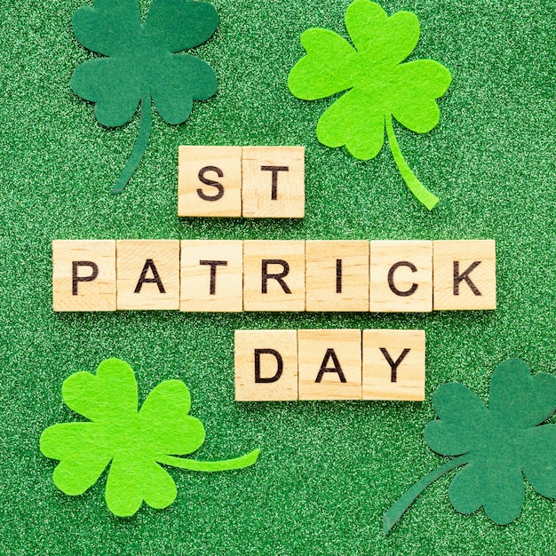 Gratis foto st patrick dagviering plat leggen