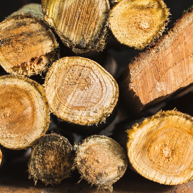 Gratis foto stapel droge logboeken