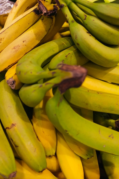 Stapel smakelijke bananen