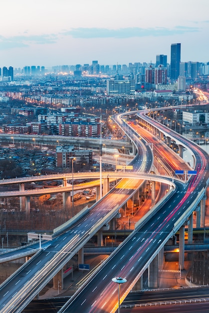 Gratis foto stedelijk verkeerszicht