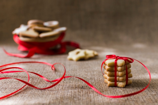 Gratis foto ster cookies met een helder lint