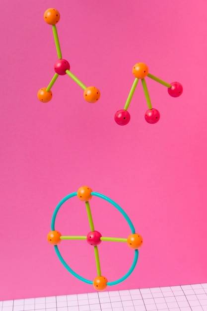 Stilleven met scheikundig element arrangement