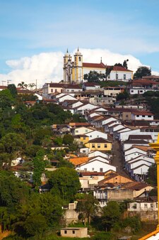 Straten van de beroemde historische stad ouro preto, minas gerais, brazilië