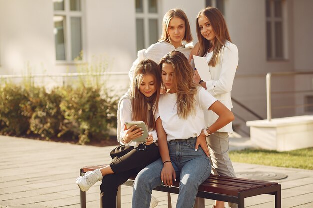 Studenten op de campus