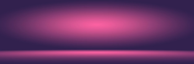 Gratis foto studio achtergrond concept abstracte lege lichte gradiënt paarse studio kamer achtergrond voor product effen studio achtergrond
