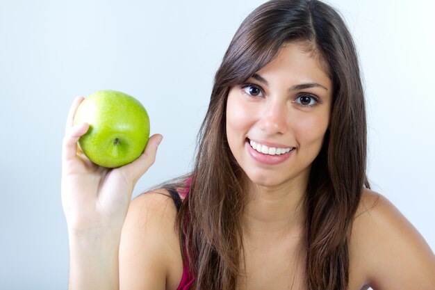 Studio Portret van mooie jonge vrouw eten