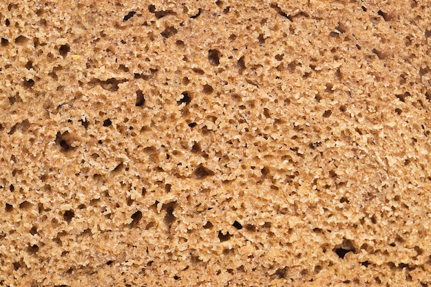 Stuk roggebrood in detail