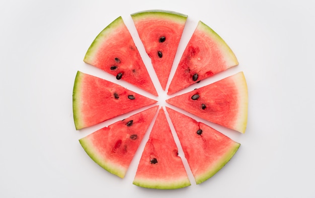 Gratis foto stukjes watermeloen in cirkel