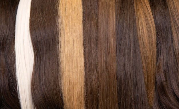 Styled hair extensions in schoonheidssalon