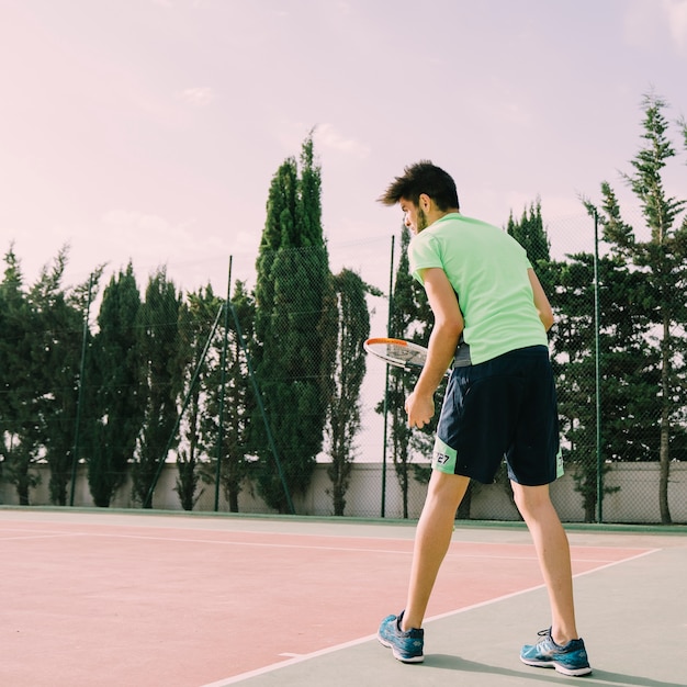 Tennis speler op het hof