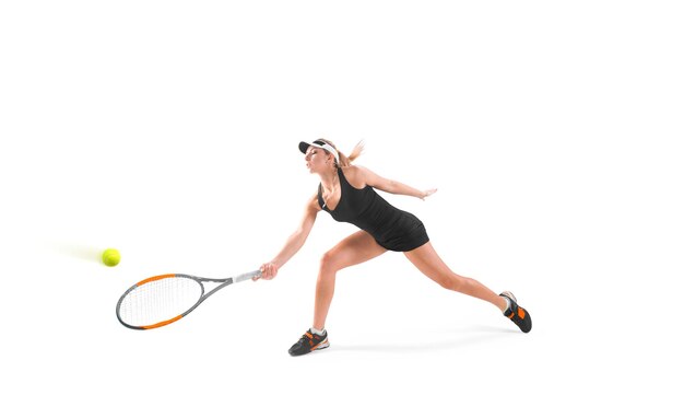 Tennismeisje op een professionele tennisbaan