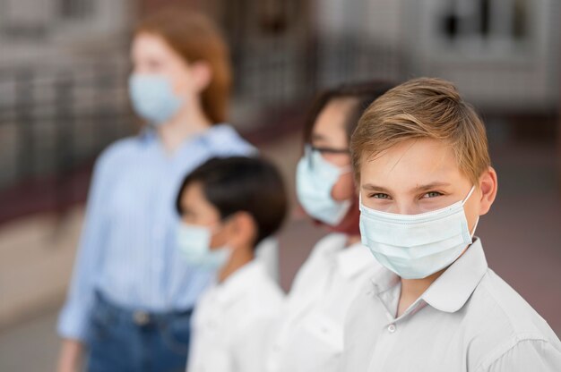 Terug naar school tijdens Covid-concept