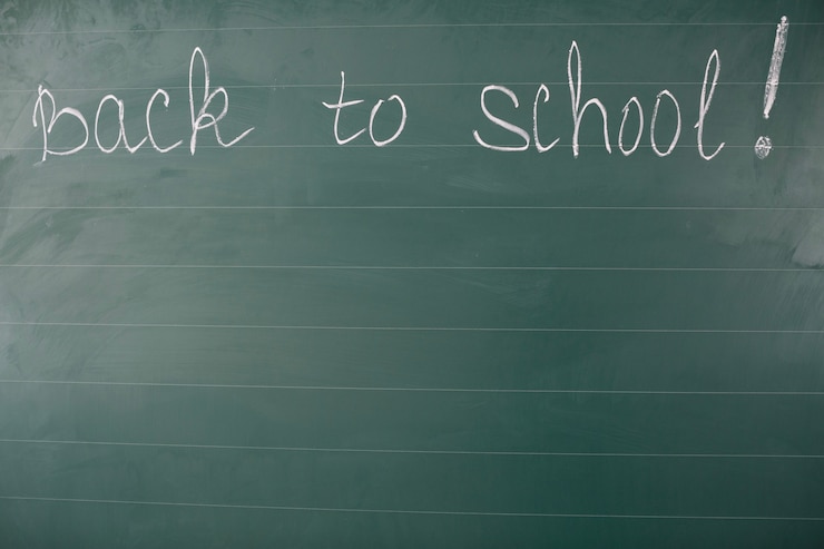 Gratis Foto terug naar school woorden op schoolbord