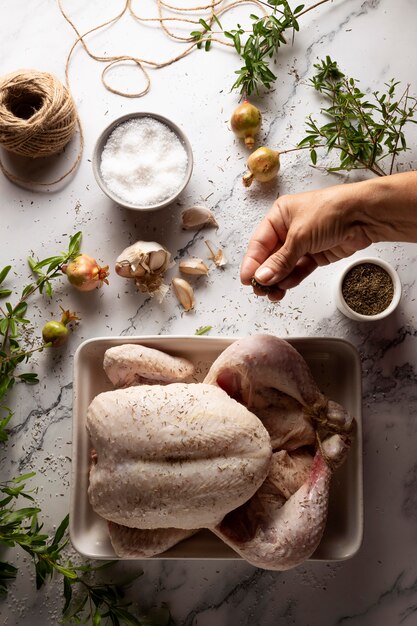 Thanksgiving kalkoensamenstelling op tafel