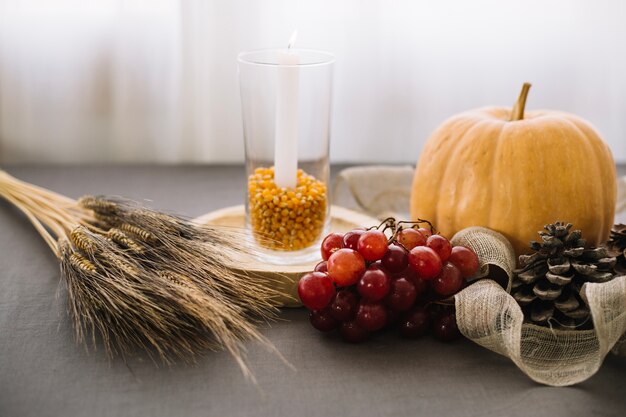 Thanksgiving tafel decoratie met tarwe