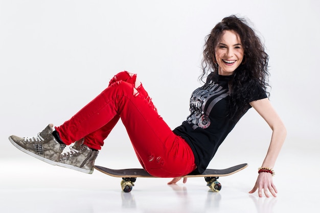 Tiener met skateboard