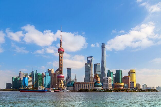 Toerisme blauwe hemel reis wolkenkrabbers shanghai