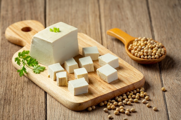 Tofu gemaakt van sojabonen Voedsel voedingsconcept.
