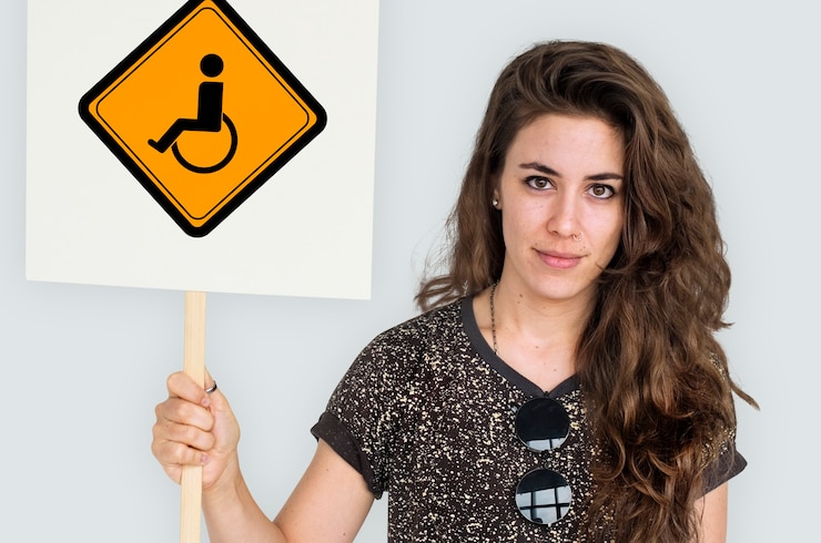 Gratis Foto toon handicap rolstoel uitschakelen kennisgevingsbord
