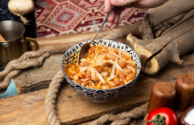 Turkse soepkuru fasulye met kruiden en specerijen.