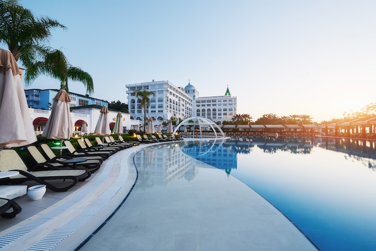 Gratis Foto typ entertainmentcomplex. de populaire badplaats met zwembaden en waterparken in turkije met meer dan 5 miljoen bezoekers per jaar. amara dolce vita luxe hotel. toevlucht. tekirova-kemer