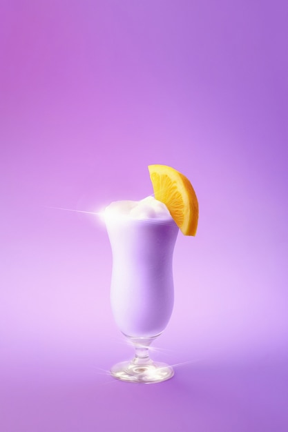 Ube colada cocktail weergave