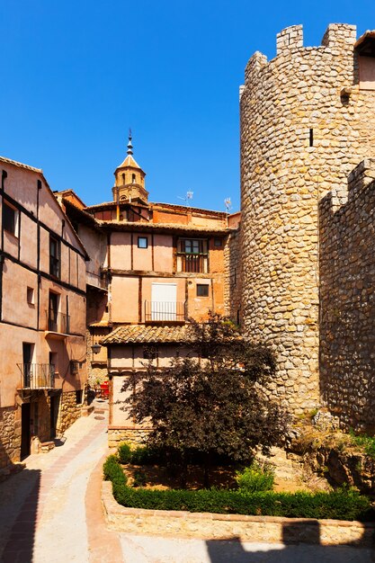 Uitzicht op Albarracin met oud fort