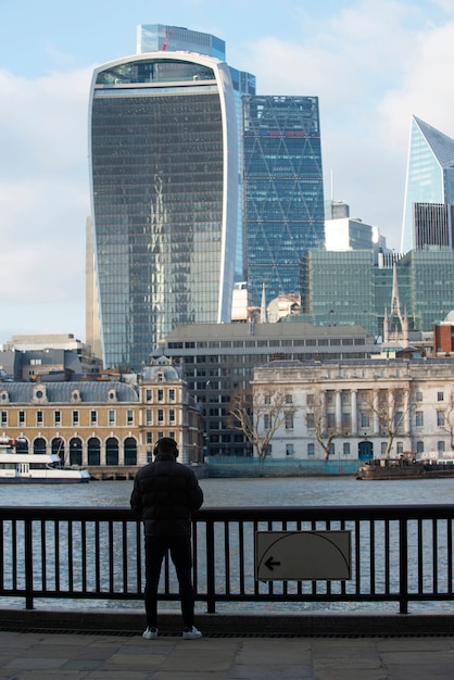 Uitzicht op de rivier de Theems in London City