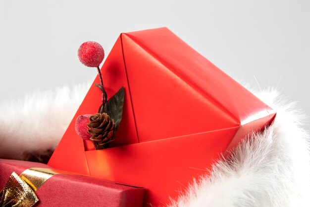 Uitzicht op de zak van de kerstman met cadeautjes