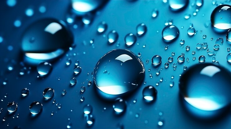 Gratis Foto uitzicht op helder water met spateffect