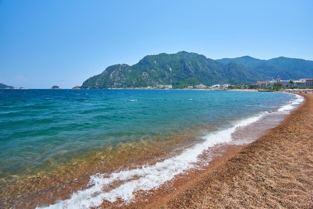 Uitzicht op het Icmeler-strand in de stad Marmaris