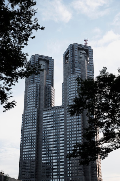 Uitzicht op moderne stedelijke gebouwen