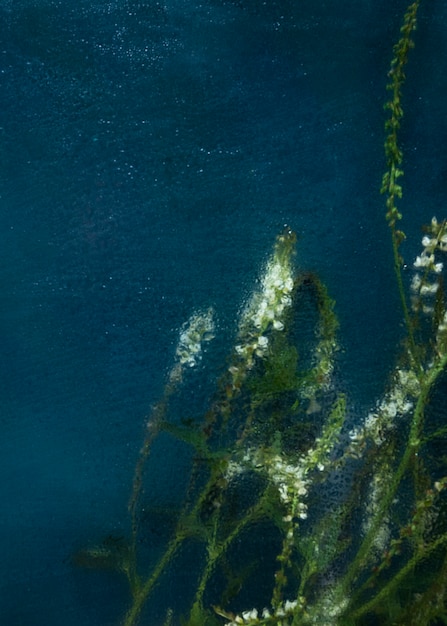 Uitzicht op natuurlijke wazige bloemen