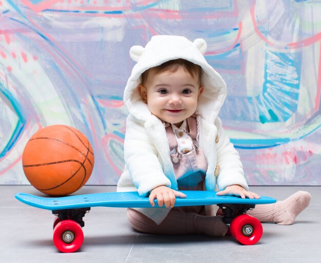 Urban Look Baby Met Skate Board Premium Foto