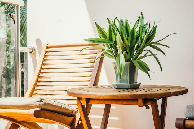 vaas groene bloemen vakantie tafel