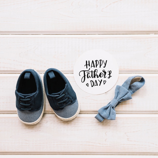 Gratis foto vaders dag samenstelling met schoenen